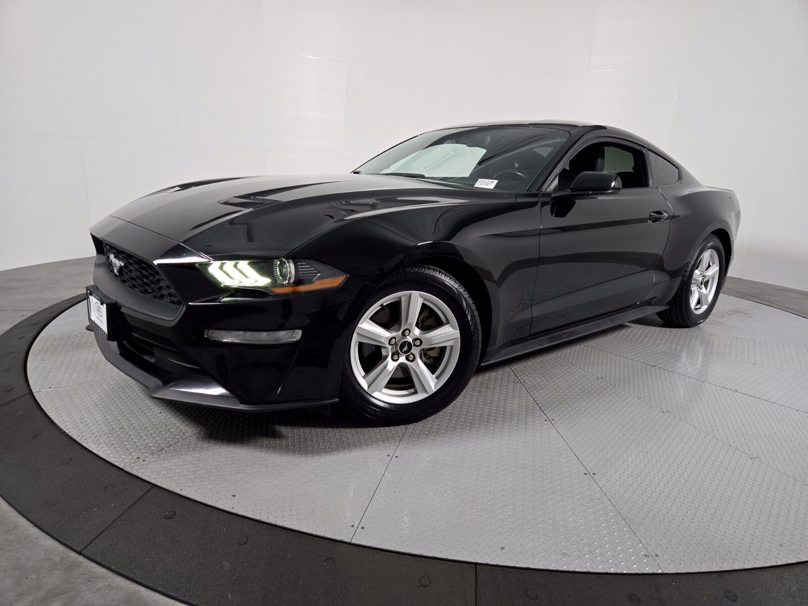 Used 2019 Ford Mustang Coupe w/ Ford Safe & Smart Package RWD image 1