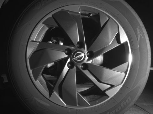 Used 2025 Nissan Rogue SV image 12