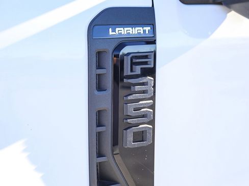 Used 2024 Ford F350 Lariat w/ Lariat Ultimate Package image 27