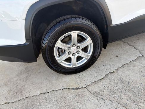Used 2019 GMC Acadia SLE FWD image 37