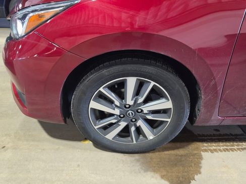 Used 2024 Nissan Versa SV FWD image 3