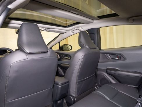 Used 2026 Toyota Prius XLE image 9