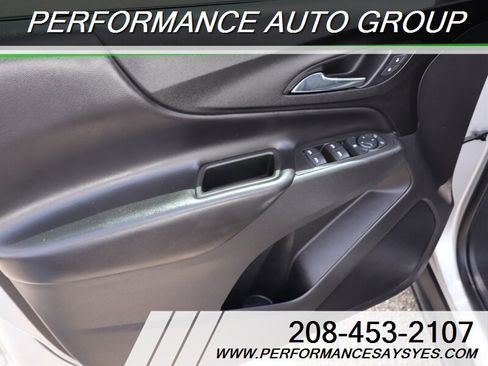 Used 2021 Chevrolet Equinox LT AWD/4WD image 16