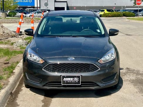 Used 2017 Ford Focus SE FWD image 7