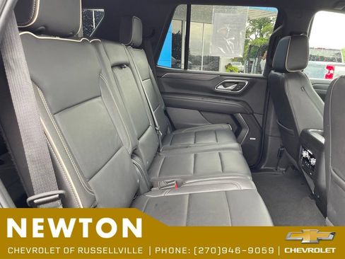Used 2024 GMC Yukon SLT RWD image 28