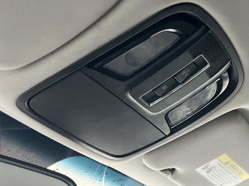 Used 2019 Kia Sorento L image 31