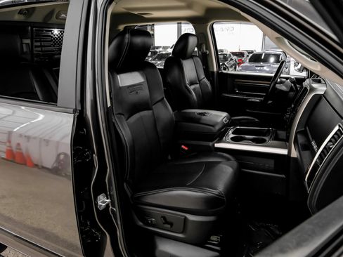 Used 2018 RAM 2500 Laramie w/ Convenience Group AWD/4WD image 43