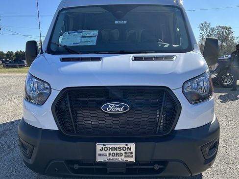 New 2026 Ford Transit 250 148 Medium Roof RWD image 2