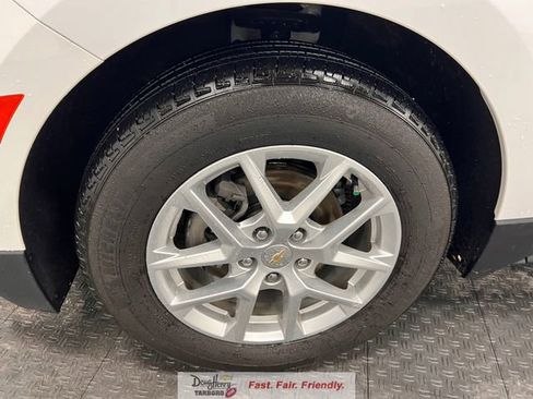Used 2024 Chevrolet Equinox LS w/ LS Convenience Package FWD image 22