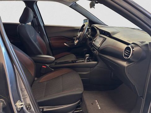 Certified 2023 Nissan Kicks SR FWD image 15