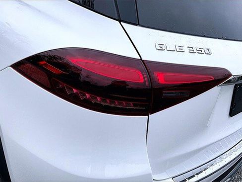 Used 2025 Mercedes-Benz GLE 350 4MATIC image 26