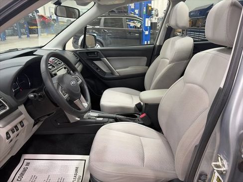 Used 2018 Subaru Forester 2.5i Premium AWD/4WD image 10