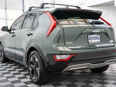 Used 2023 Kia Niro Wave w/ Wave Preserve Package FWD image 7
