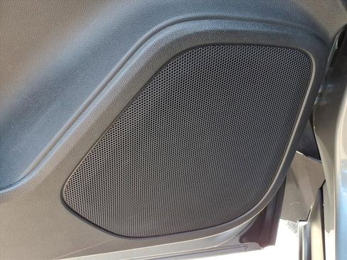 Used 2025 Chevrolet Blazer LT image 17