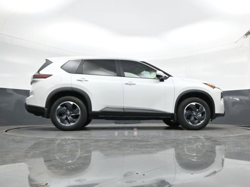 New 2025 Nissan Rogue SV image 24