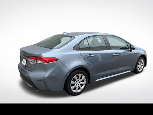 Used 2020 Toyota Corolla LE FWD image 19