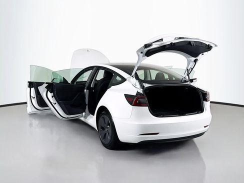 Used 2023 Tesla Model 3 Standard Range RWD image 27