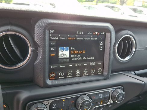 Used 2019 Jeep Wrangler Unlimited Sahara w/ Quick Order Package 24M Moab AWD/4WD image 19