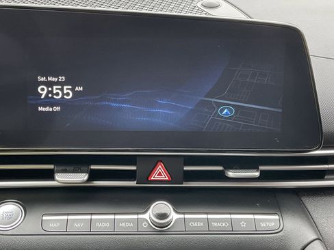 Used 2023 Hyundai Elantra SEL w/ Convenience Package FWD image 13