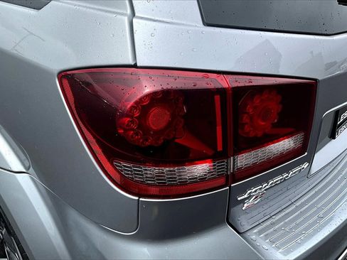 Used 2019 Dodge Journey Crossroad image 30