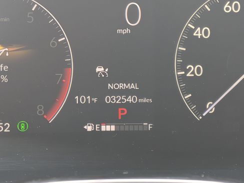 Certified 2025 Honda HR-V EX-L image 14