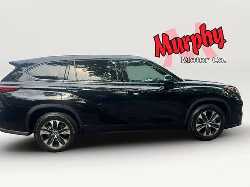 Used 2020 Toyota Highlander XLE FWD image 7