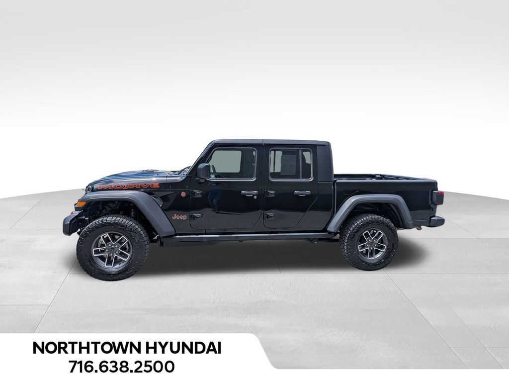 Used 2026 Jeep Gladiator Mojave AWD/4WD image 2