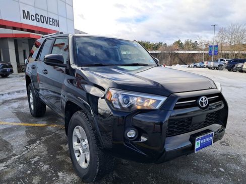 Used 2022 Toyota 4Runner SR5 image 8