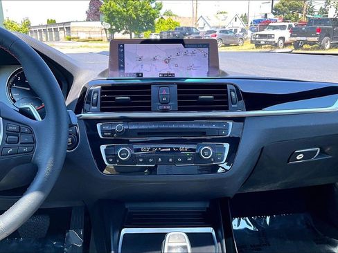 Used 2019 BMW 230i Coupe w/ Convenience Package RWD image 8