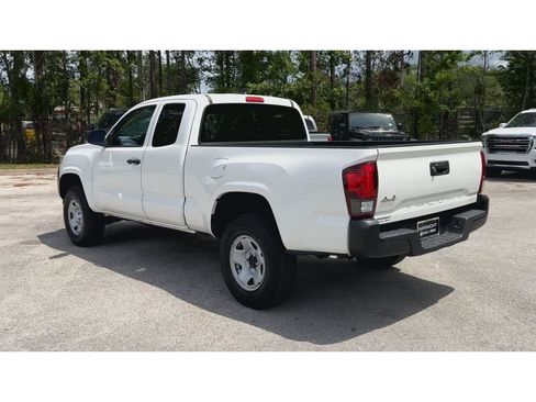 Used 2021 Toyota Tacoma SR AWD/4WD image 7