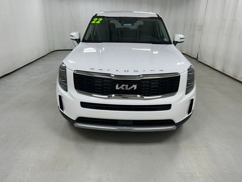 Used 2022 Kia Telluride LX AWD/4WD image 3