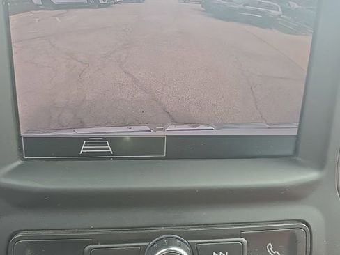 Used 2023 GMC Sierra 1500 Pro w/ Convenience Package image 7