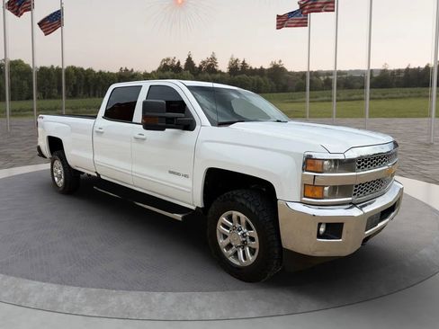 Used 2019 Chevrolet Silverado 3500 LT w/ LT Fleet Convenience Package AWD/4WD image 9