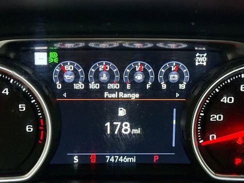 Used 2021 Chevrolet Silverado 1500 High Country w/ Technology Package image 13