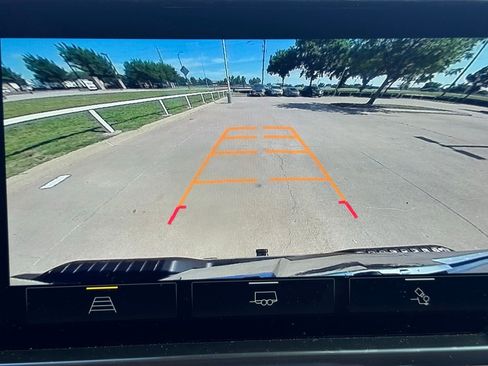 Used 2025 Chevrolet Silverado 1500 LT w/ Texas Edition Plus AWD/4WD image 9