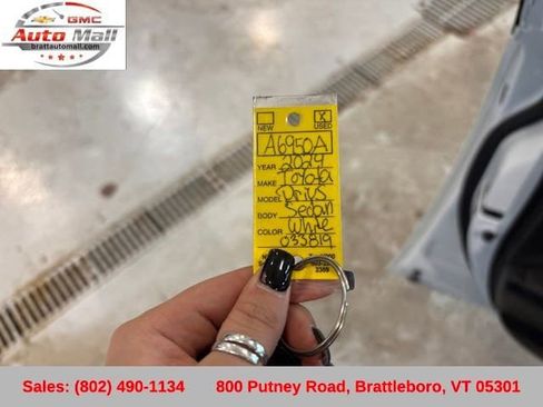 Used 2024 Toyota Prius Prime image 30