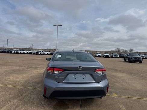 Used 2024 Toyota Corolla LE image 21
