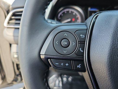 Used 2023 Toyota Camry SE image 16