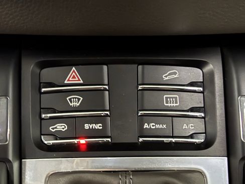 Used 2017 Porsche Macan S image 30