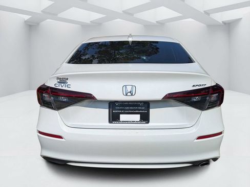 Used 2025 Honda Civic Sport image 4