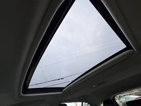 Used 2015 Lexus CT 200h image 25