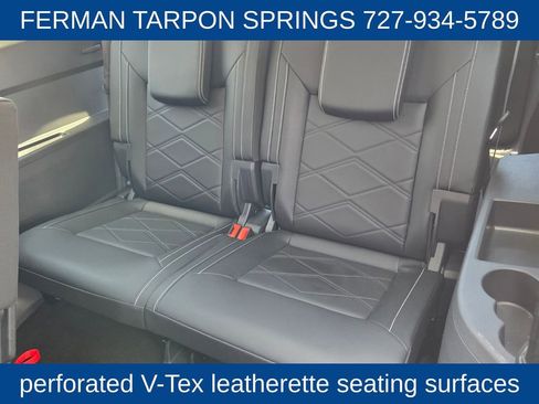 Used 2025 Volkswagen Atlas SE AWD/4WD image 15