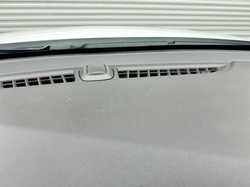 Used 2025 Chevrolet TrailBlazer LT image 18