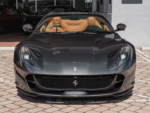 Used 2022 Ferrari 812 GTS RWD image 41