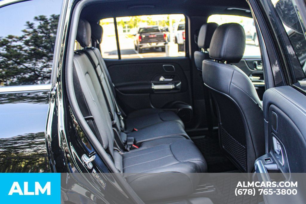 Used 2024 Mercedes-Benz GLB 250 4MATIC image 18