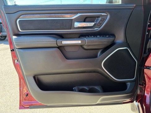 Used 2019 RAM 1500 Laramie AWD/4WD image 31