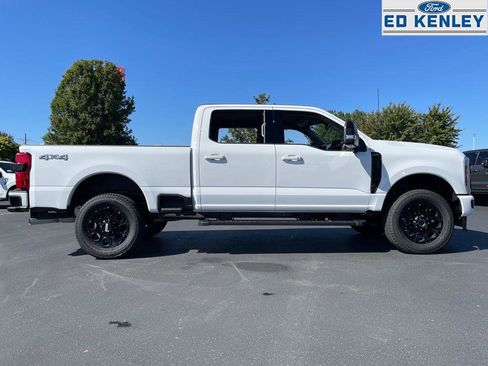 New 2026 Ford F350 Lariat w/ Black Appearance Package image 30