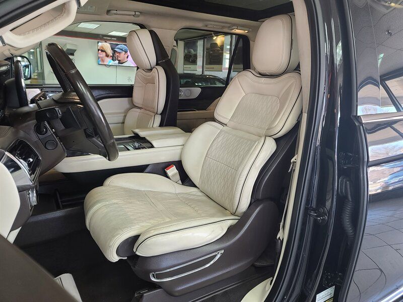 Used 2020 Lincoln Navigator L Black Label AWD/4WD image 13