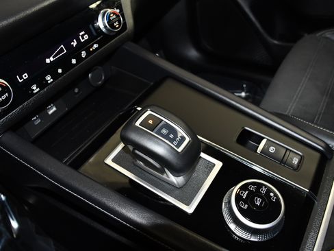 Used 2022 Mitsubishi Outlander SE FWD image 30