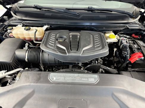 Used 2024 Jeep Wagoneer Series II w/ Flexible Seating Group RWD image 34